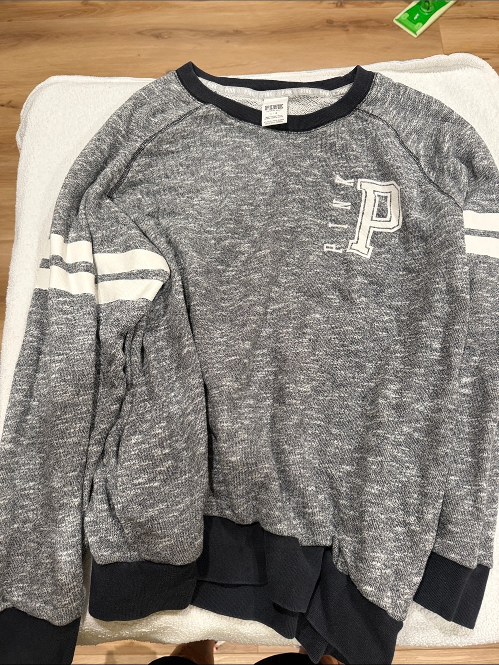 Victoria's Secret Gray & White Girls' Pullover Sweatshirt